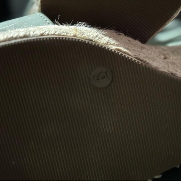 Woman’s wedges - Picture 4 of 5